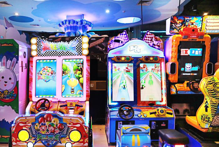 Advanced touchscreen technology creates innovative slot and table games